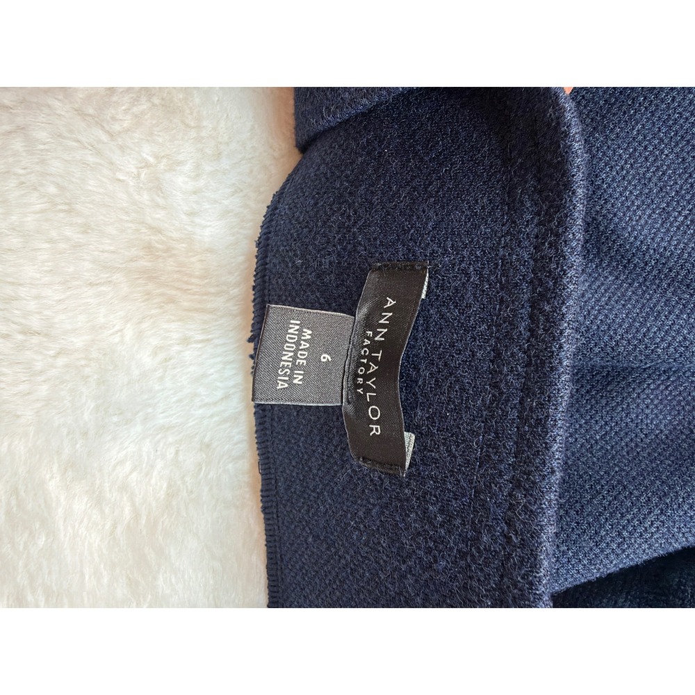 Ann Taylor Factory Navy Blue Wide Leg Crop Pants Tie Waist Knit Womens 6 - Picture 3 of 3